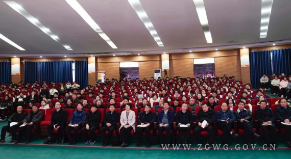 朱志騫為市一高師生上思政課 (2)_副本.jpg