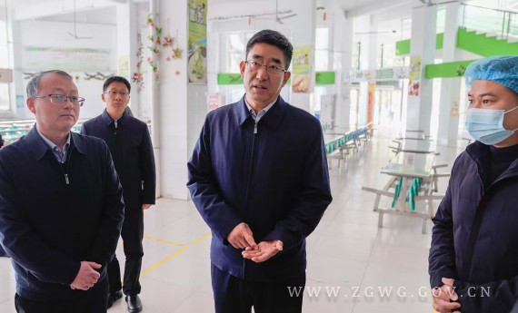 朱志騫為市一高師生上思政課 (3)_副本.jpg