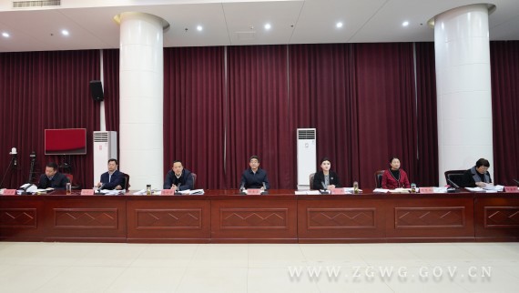 朱志騫主持召開市委常委會會議_副本.jpg