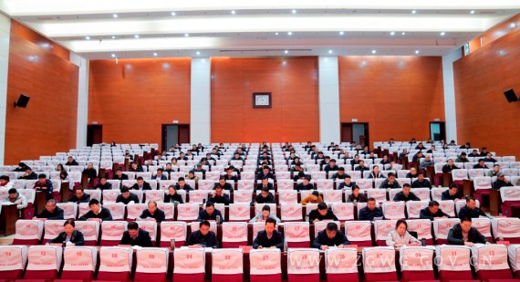 全市拼搶一季度、實(shí)現(xiàn)“開(kāi)門(mén)紅”動(dòng)員部署會(huì)召開(kāi) (3)_副本.jpg